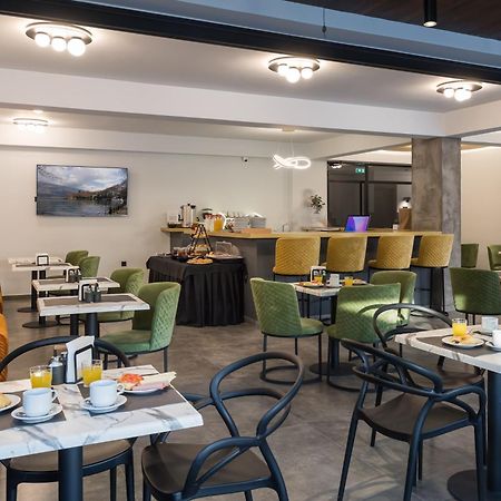 Centro Hotel Янина Екстериор снимка