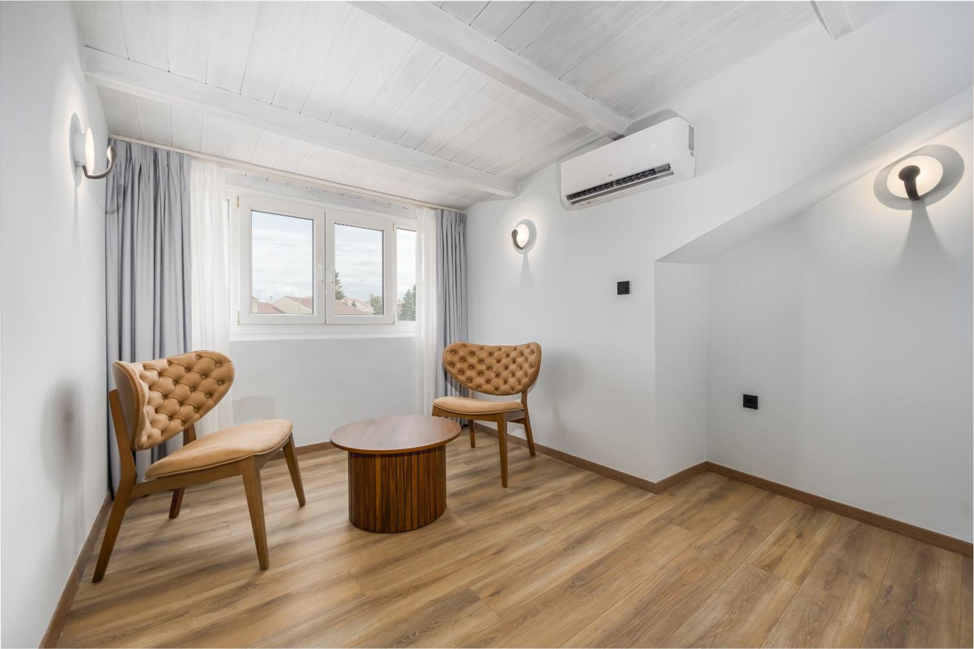 Centro Hotel Янина Екстериор снимка