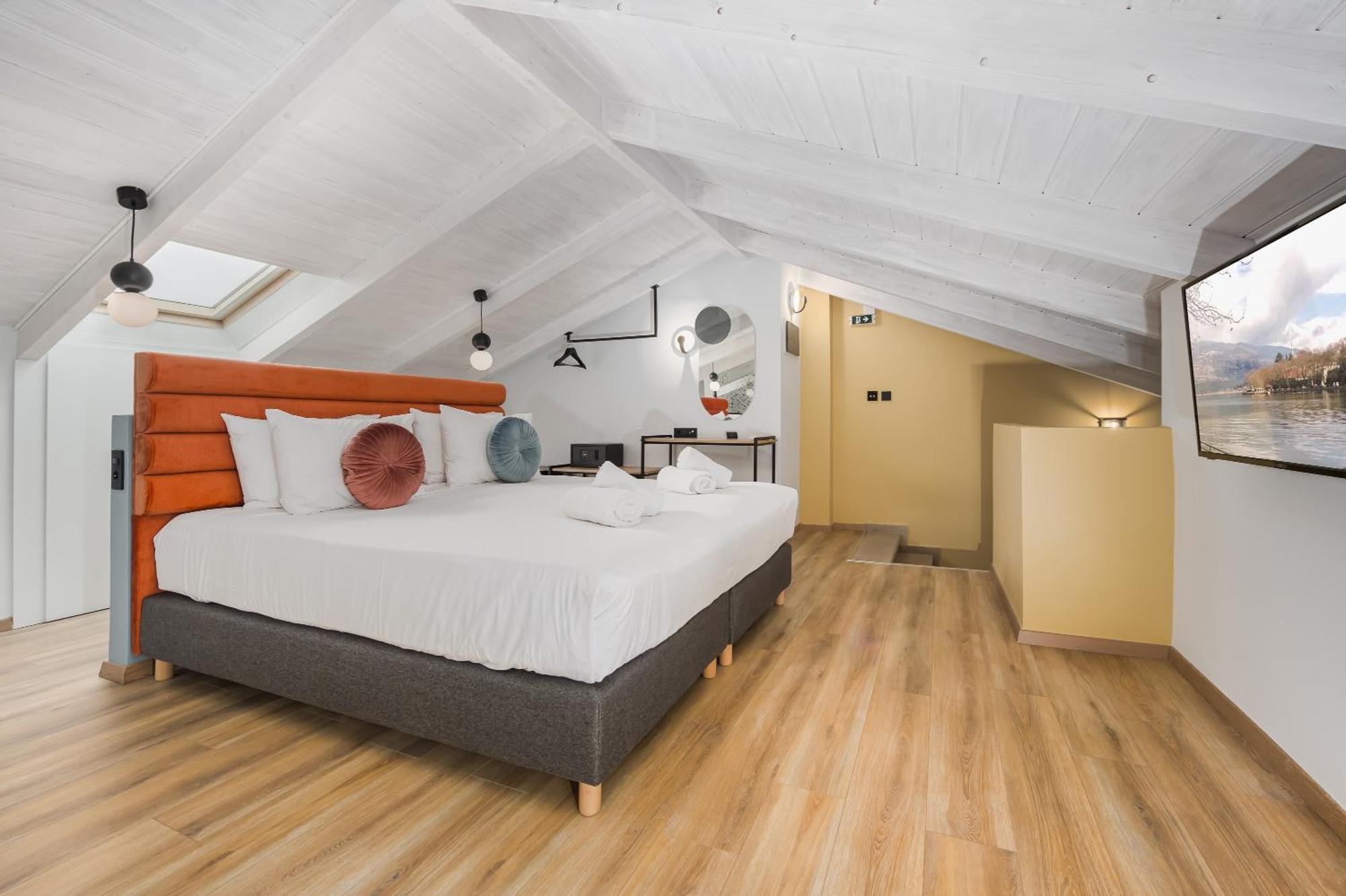 Centro Hotel Янина Екстериор снимка