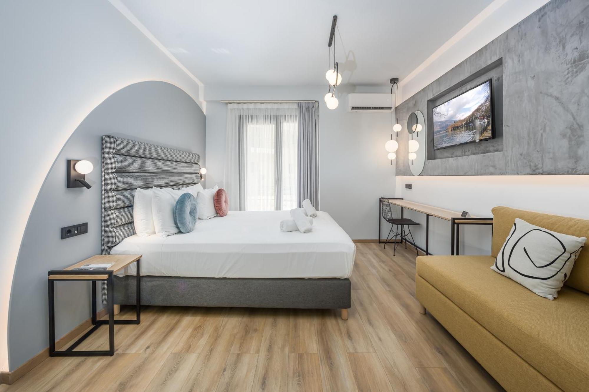 Centro Hotel Янина Екстериор снимка