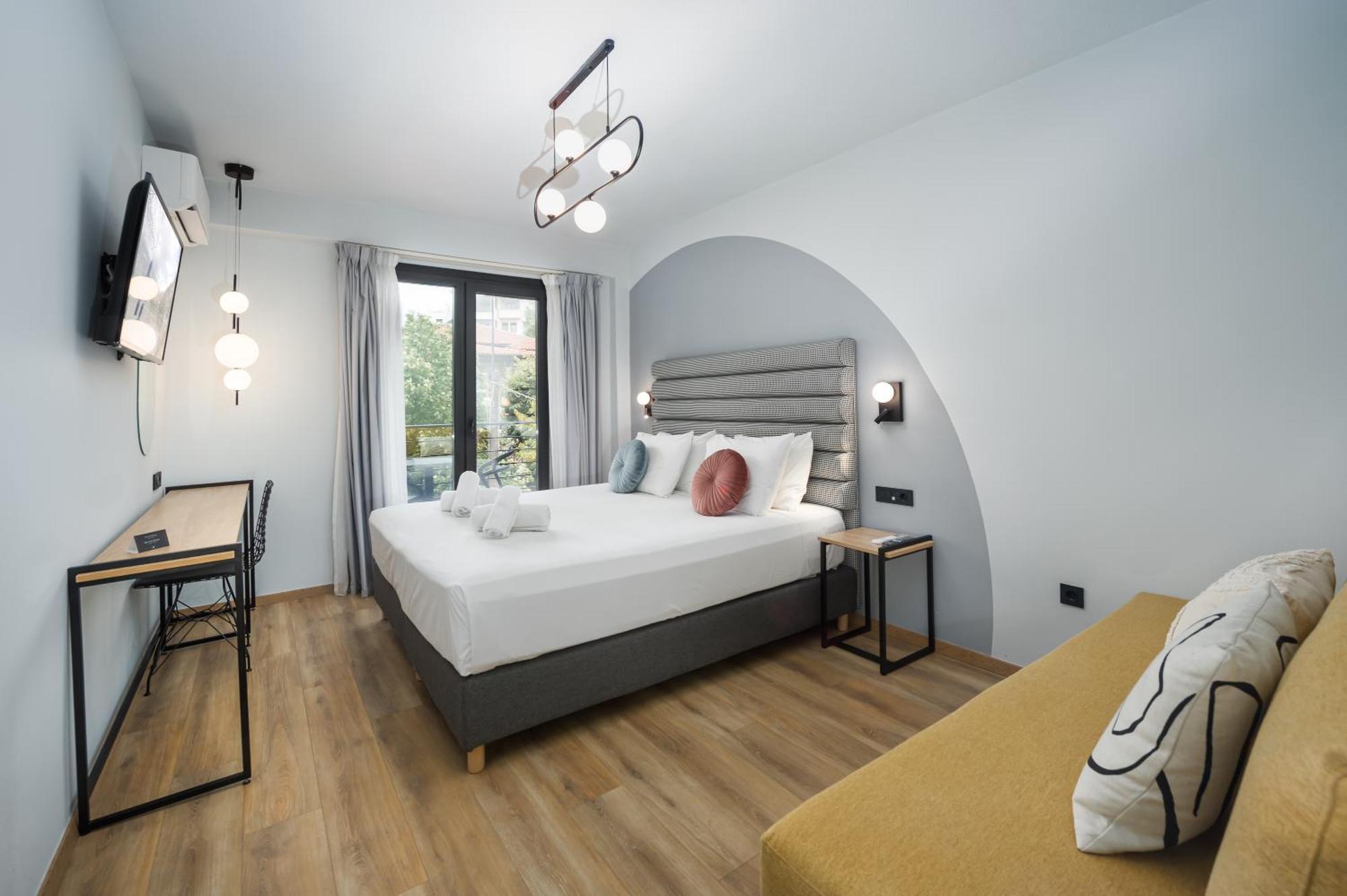 Centro Hotel Янина Екстериор снимка