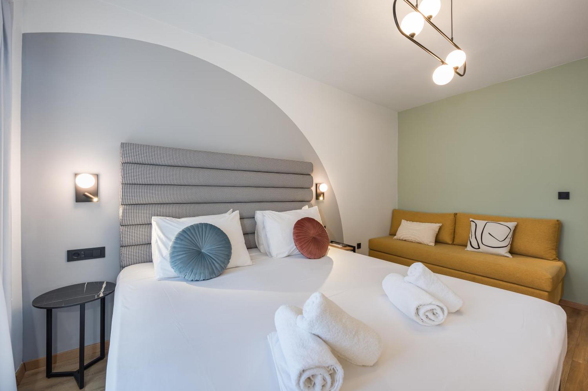 Centro Hotel Янина Стая снимка